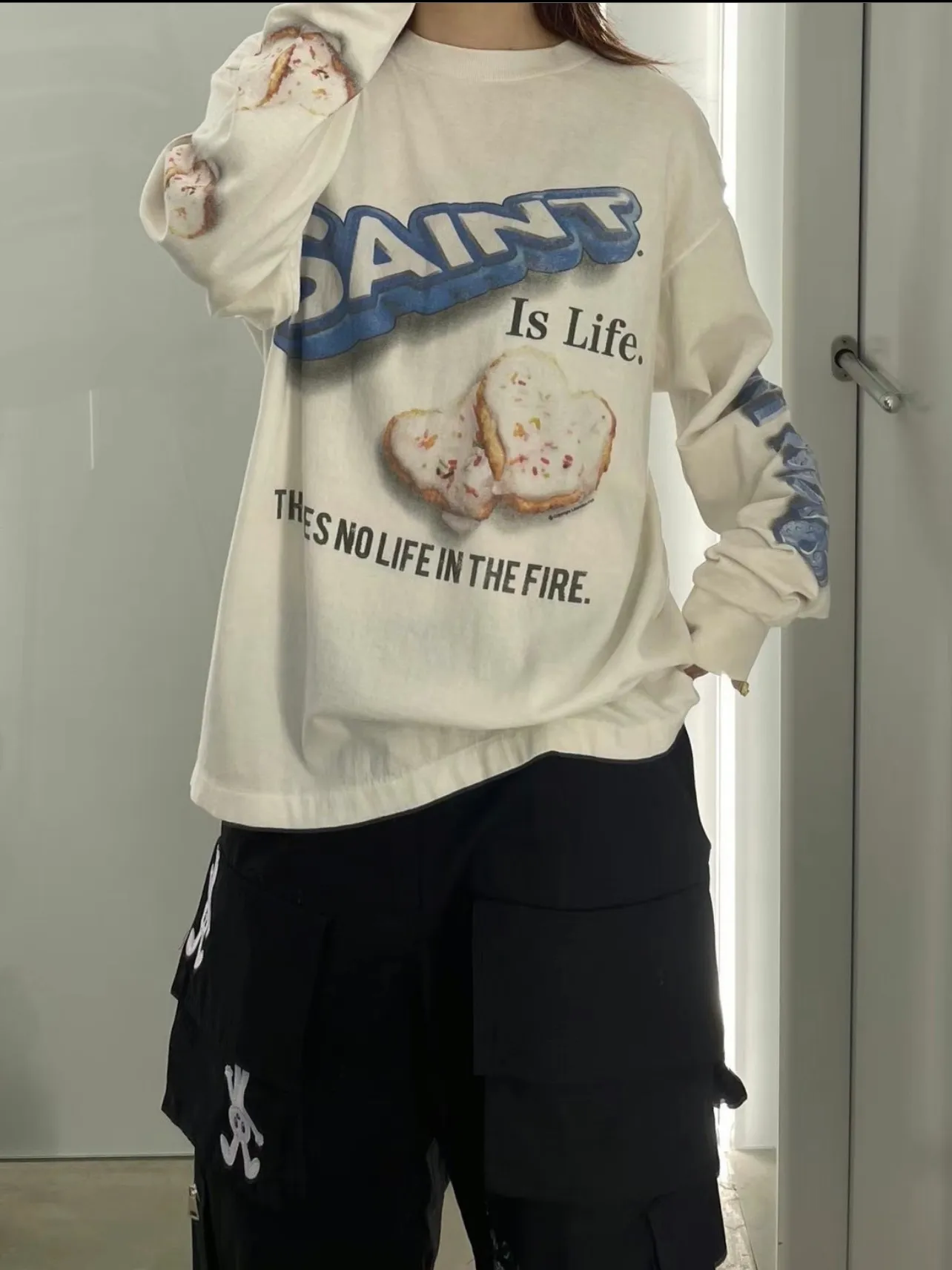 SAINT Mxxxxxx HEART COOKIES L/S TEE/WHT Love Oreo printed long sleeves Off-white S-XL Customized co-branded main mark/wash mark Correct version Ready-made garments washed and distressed VINTAGE feeling Top-notch printing technology Perfect restoration